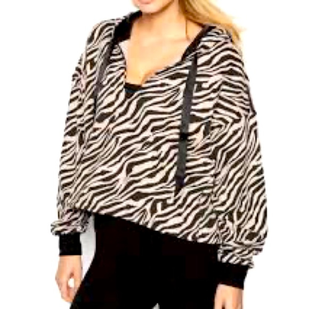 Victoria’s Secret Sweat Outfit cropped top and joggers. Black/cream zebra size M
